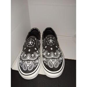 VANS Rare Classic Slip On Black Bandana Paisley Skull Print Shoes M 4.5 W 6